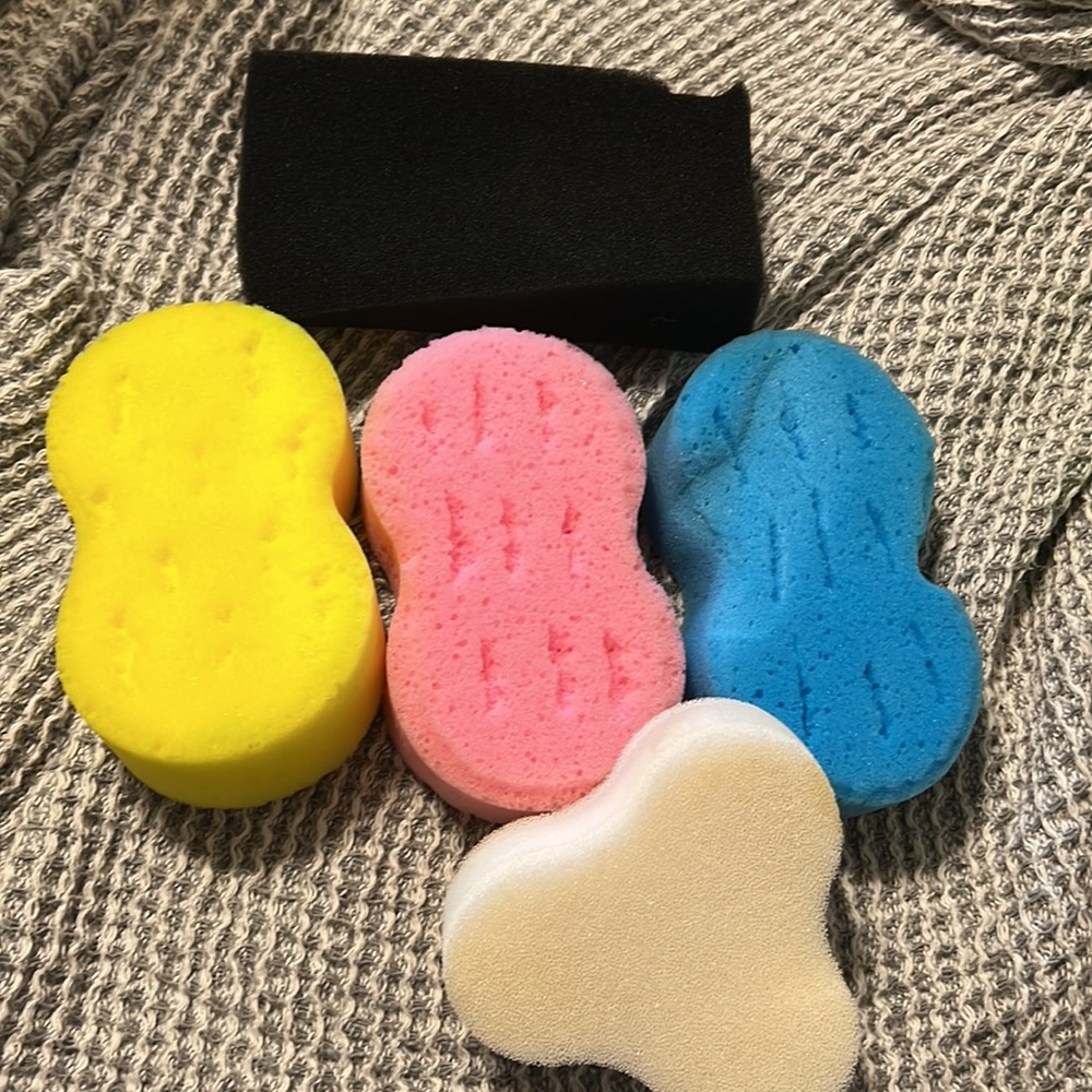 Random Sponges, 3 bath sponges, 1 long sponge, 1 fun shaped